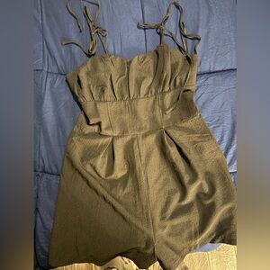 SHEIN Black Tie-Strap Romper Sleeveless Flowy Shorts Size L NWT